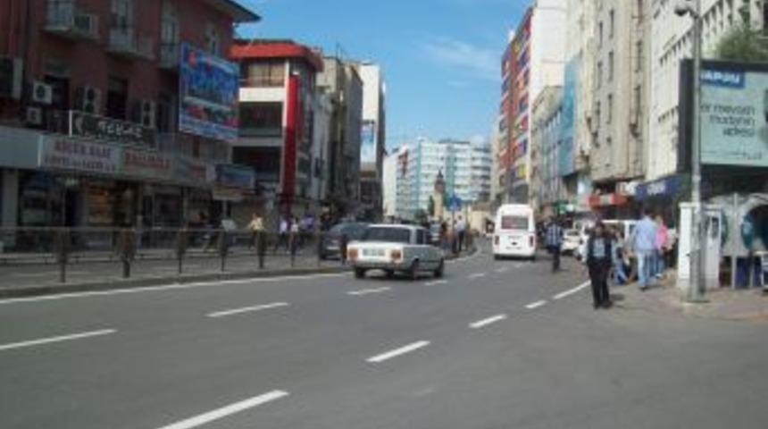 DP'den Aldırmaz'a şok su&ccedil;lama