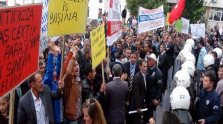 Sinop Emirtolu K&ouml;yl&uuml;leri Valiliğe Girmek Istedi