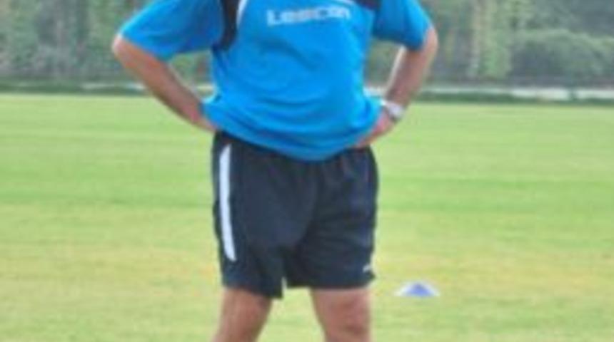 Denizlispor Engin İpekoğlu İle Yollarını Ayırdı