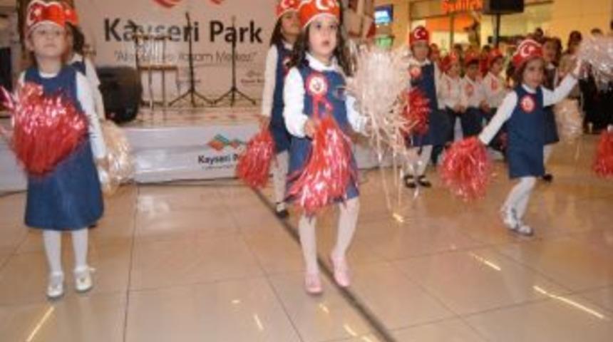 Sağnak Kolejinden Cumhuriyet Bayramı Kutlaması