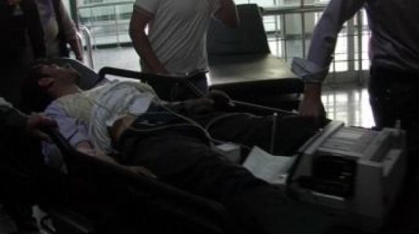 Trakt&ouml;r Devrildi: 1 Yaralı