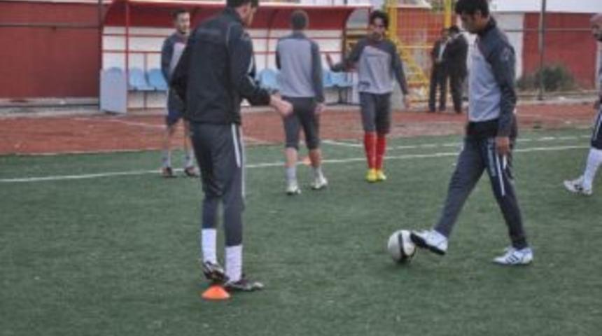 Sandıklı Spor Beşikd&uuml;z&uuml; Hazırlıklarına Başladı