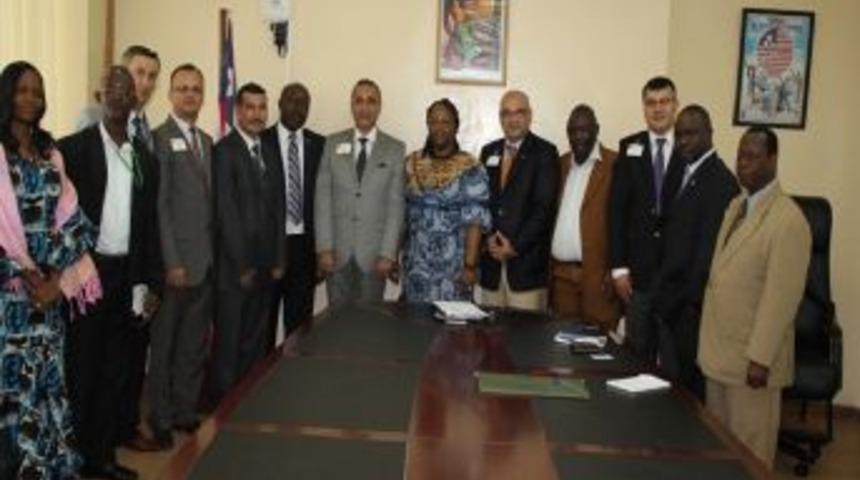 İZİAD Liberya&rsquo;daki Yatırım Imkanlarını Yerinde Inceledi