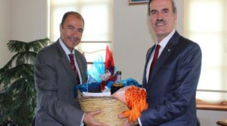 Bursa B&uuml;y&uuml;kşehir Belediye Başkanı Bayramı Urla&rsquo;da Ge&ccedil;irdi