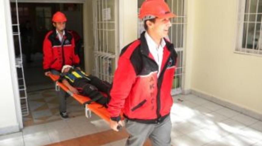 AKMOD, &Ouml;ğretmen Ve &Ouml;ğrencilere Yangın Ve Deprem Eğitimi Verdi