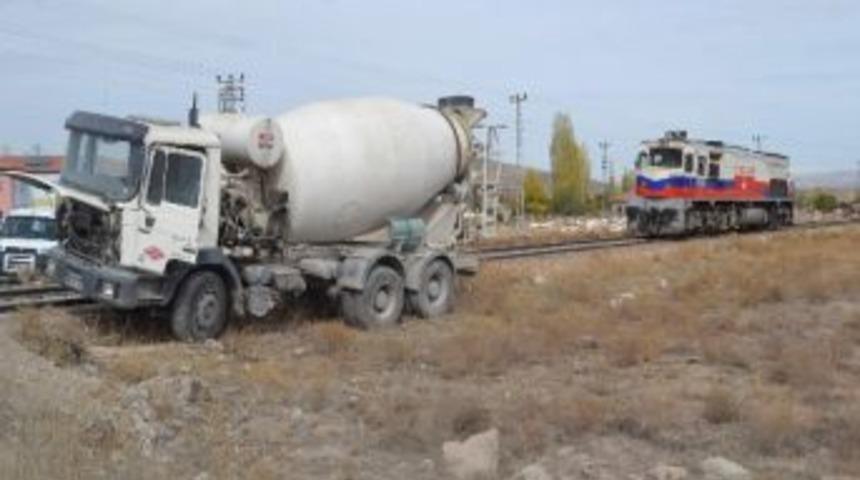 Hemzemin Ge&ccedil;itte Kaza: 1 Yaralı