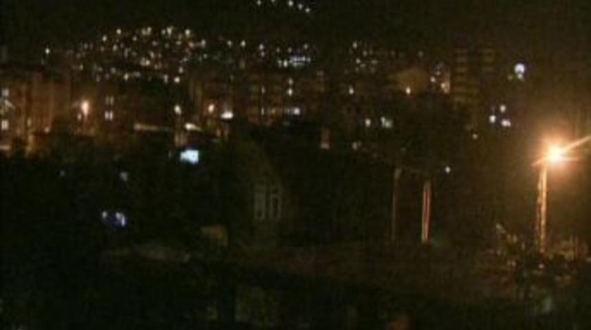 A&ccedil;lık Grevindekilere Islıklı Destek