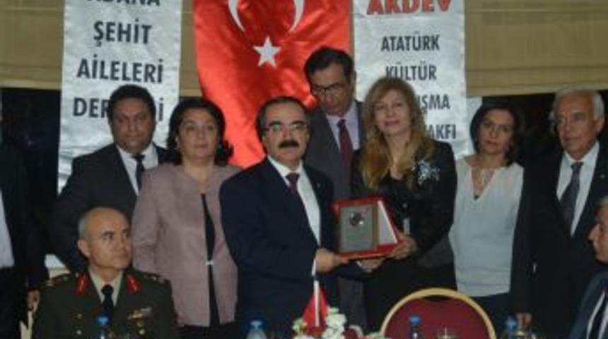 Vali Coş şehit aileleriyle buluştu