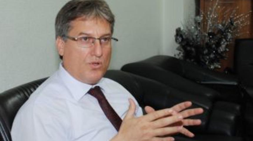 &Ouml;ztanrı&ouml;ver'den Başbakan'a sitem