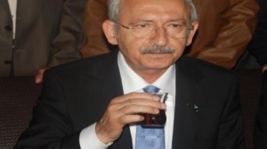 Kılı&ccedil;daroğlu: &Uuml;&ccedil; Maymunu Oynayan Bir H&uuml;k&uuml;met Var