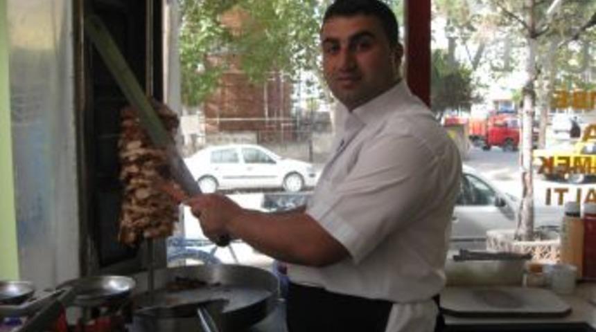 Dershanenin Kapanması K&uuml;&ccedil;&uuml;k Esnafı Da Sıkıntıya Sokacak