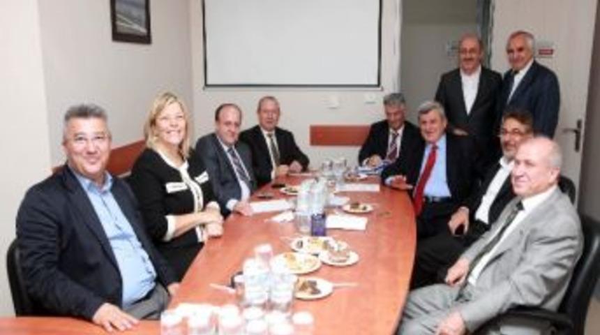 Karaosmanoğlu Chp Grubunu Ziyaret Etti