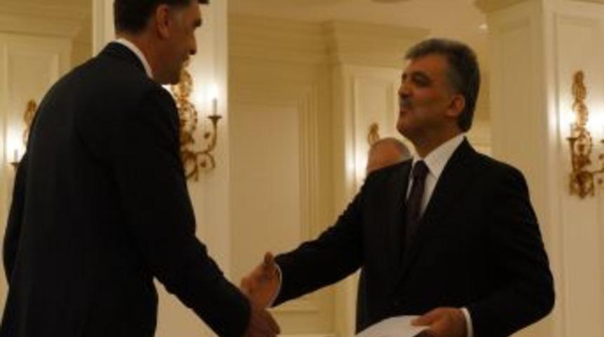 Bosna-Hersek'in Ankara B&uuml;y&uuml;kel&ccedil;isi Dzanko G&uuml;ven Mektubu Sundu