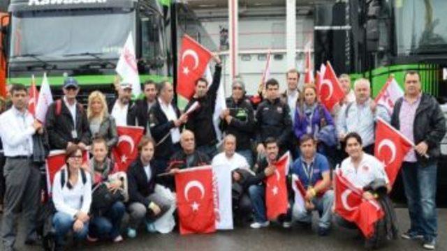 Ödemişli Motodrag Antrenörü Yeşil, Fransa’raki Yarışlara Gözlemci Olarak Katıldı
