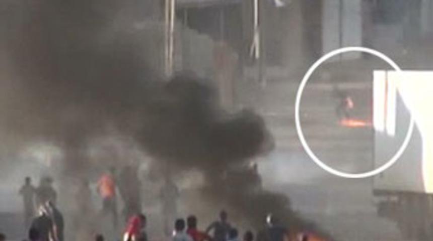 G&ouml;sterici &ccedil;ocuk az daha yanıyordu!