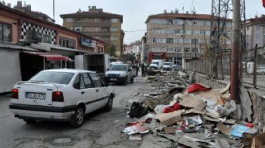 Bolu Pazarı&rsquo;nda Tezgahlar Kaldırıldı