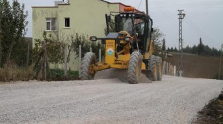 İlkadım Belediyesi, Yolu Bozuk Mahalle Bırakmamak I&ccedil;in &Ccedil;alışıyor