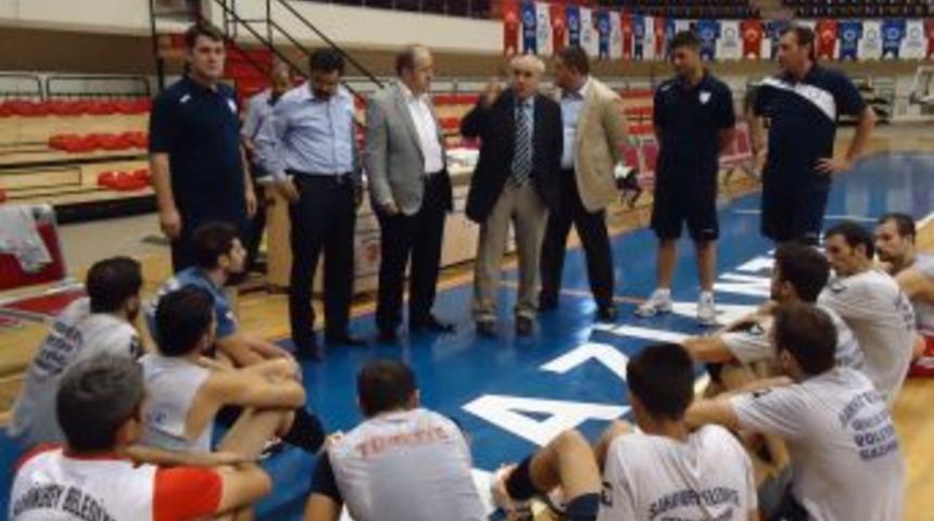 Şahinbey Voleybolda Galibiyet Istiyor