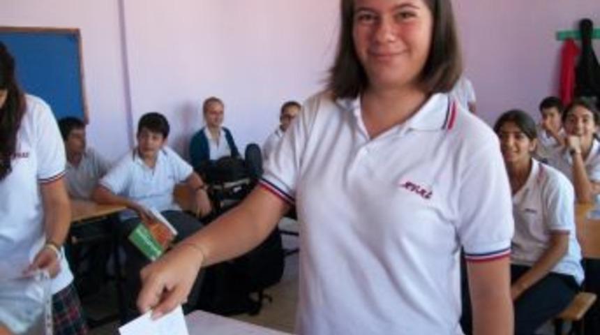 Ayvalık Anadolu Lisesi&rsquo;nde Demokratik Se&ccedil;im