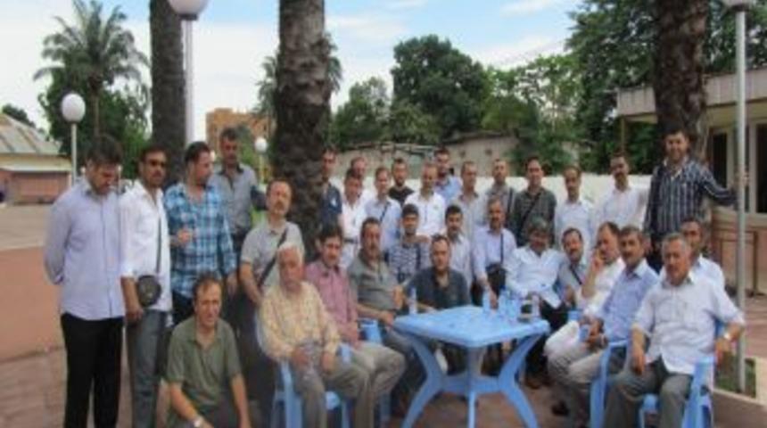 Bayramı Kongo'da Ge&ccedil;iren Nevşehirli Işadamları, Ihtiya&ccedil; Sahiplerine Et Dağıttı