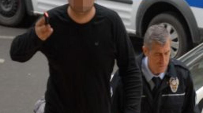 Kız Arkadaşının Parasını Gasp İddiasına G&ouml;zaltı