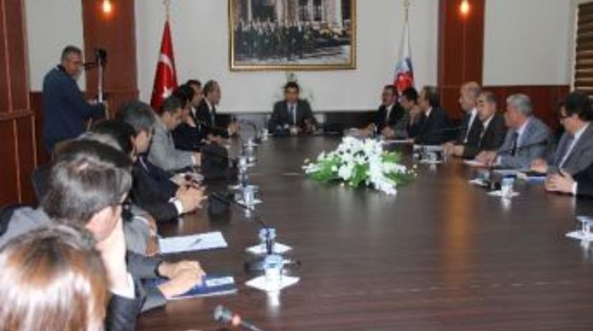 Erzurum&rsquo;da Sığınmacılar Konusunda Uygulamada Yaşanan Sorunların &Ccedil;&ouml;z&uuml;m&uuml;ne Dair Toplantı