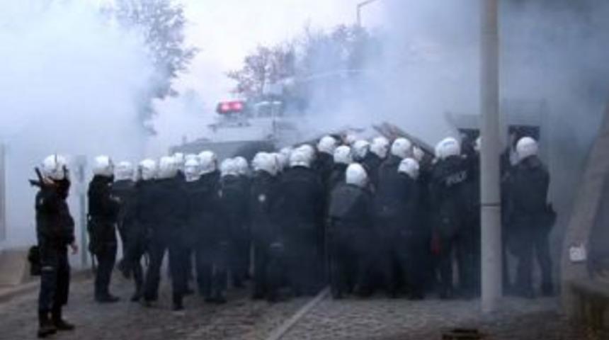 Maskeli Eylemciler, ODT&Uuml; Girişini Savaş Alanına &Ccedil;evirdi
