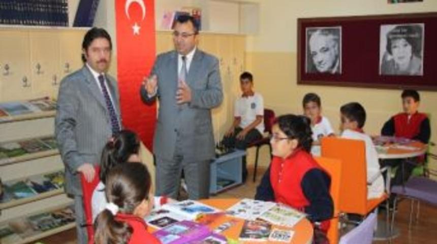 Muğla'da Okullara Z K&uuml;t&uuml;phane