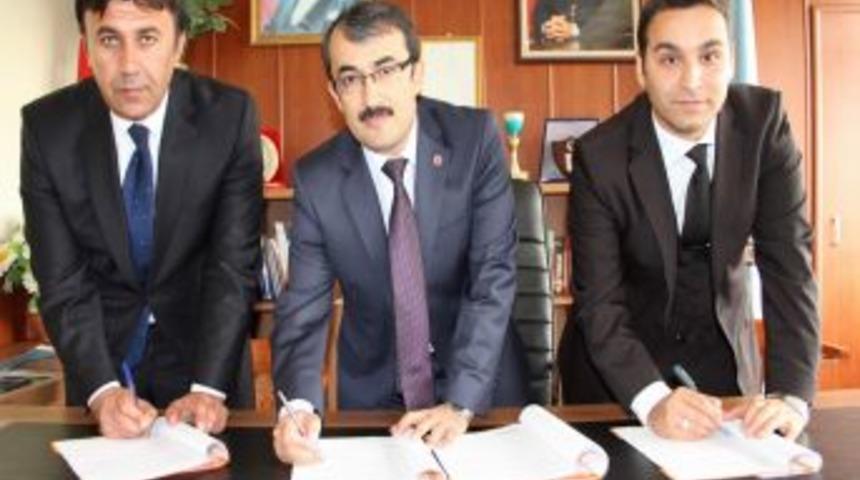 Rekt&ouml;r U&ccedil;ar: T&uuml;rkiye&rsquo;nin En B&uuml;y&uuml;k Meyvecilik Projesi Kadışehri&rsquo;nde Y&uuml;r&uuml;t&uuml;l&uuml;yor