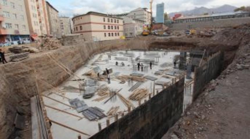 Eski Numune Hastanesi'nin Yerine Yapılacak Parkın Temeli Atıldı