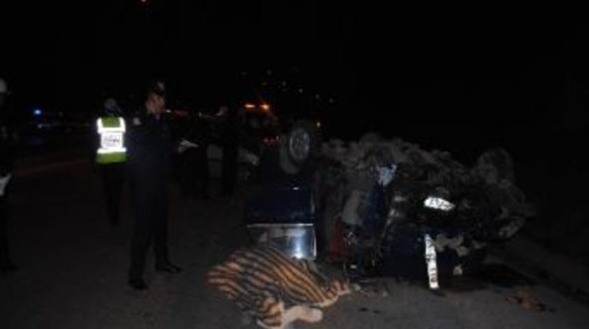 Amasya’da 2 Otomobil Çarpıştı: 1 Ölü, 2 Yaralı