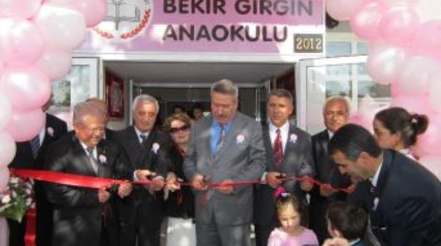 İzmir Valisi Kıra&ccedil;, &Ouml;demiş&rsquo;te Hayırseverlerce Yaptırılan Okulları A&ccedil;tı