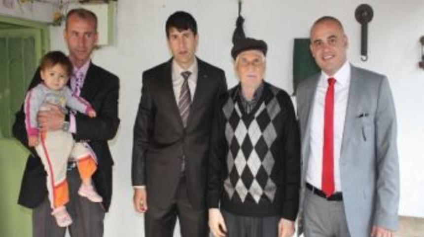 Kula Emniyeti'nden Şehit Ailesine Ziyaret