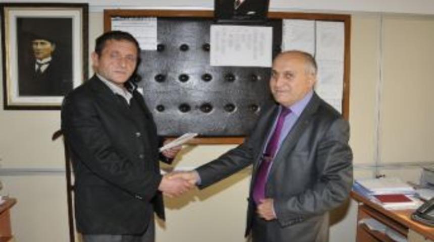 Kaybettiği Kurbanlık Parasını Zabıtadan Teslim Aldı