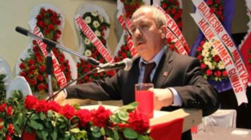 CHP Burhaniye İl&ccedil;e &Ouml;rg&uuml;t&uuml; G&ouml;revden Alındı