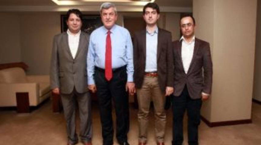 Başkan Karaosmanoğlu, Agd Kocaeli Şubesi&rsquo;nin Yeni Y&ouml;netimini Kabul Etti