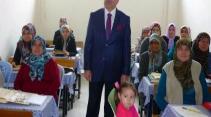 M&uuml;ft&uuml;den Kur'an Kurslarına Ziyaret