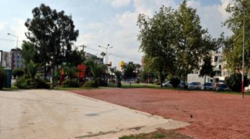 Adnan Menderes Parkı'na K&uuml;t&uuml;phane Yapılacak