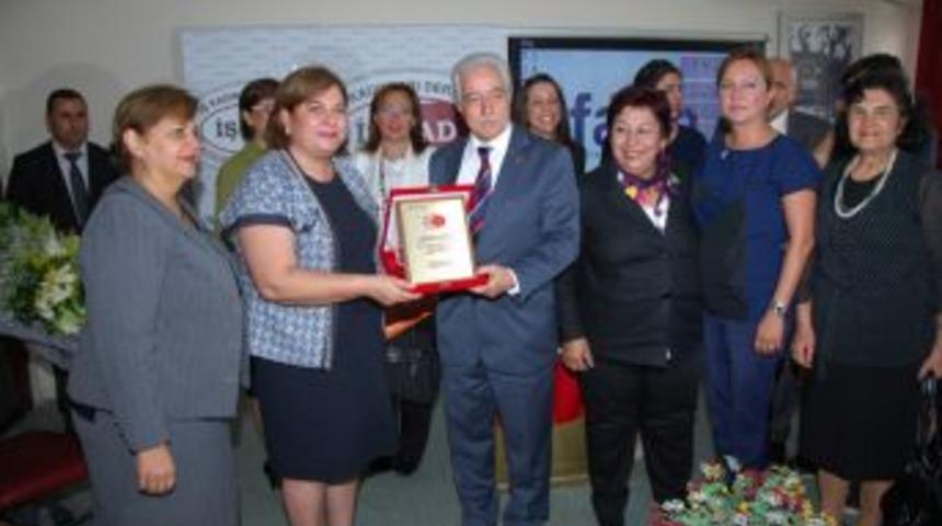 İŞKAD girişimciliği anlattı