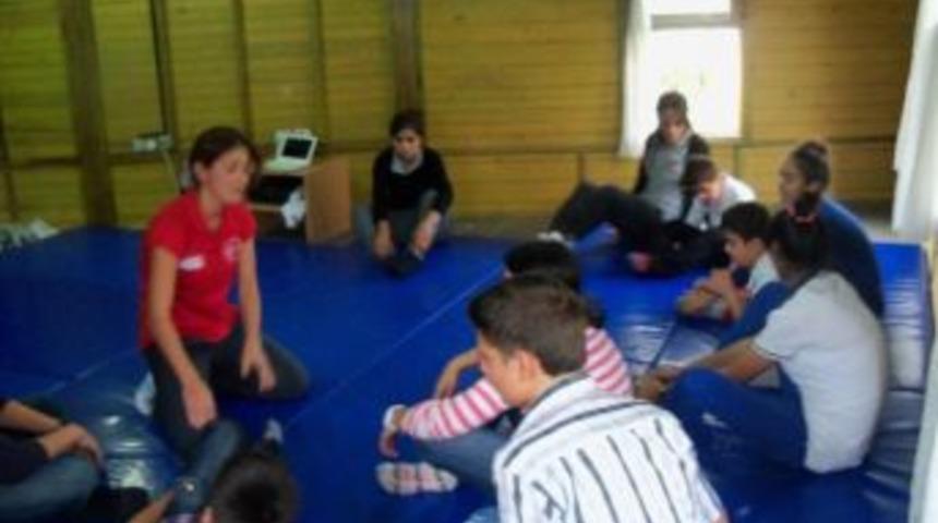 &Ccedil;ogem'li &Ccedil;ocuklar Engellilerle Bir Araya Geldi