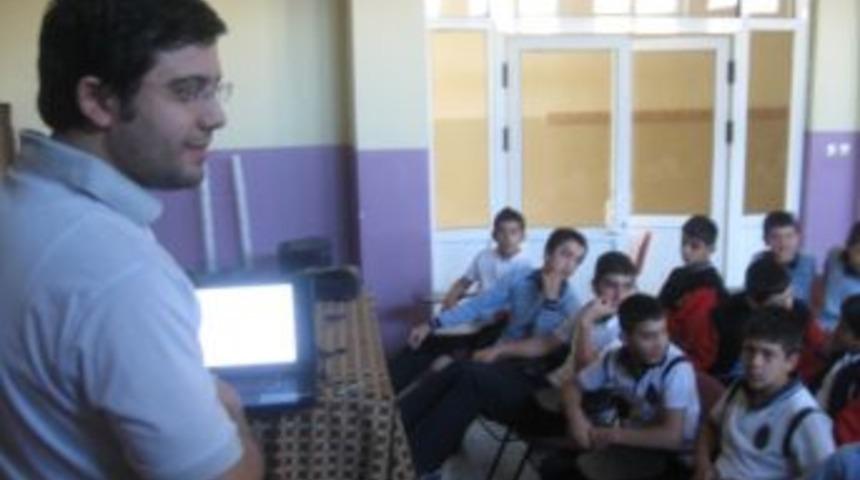 Umsad&rsquo;ın &ldquo;gencim, Sağlıklıyım, K&ouml;t&uuml; Alışkanlığım Yok&rdquo; Semineri Tamamlandı