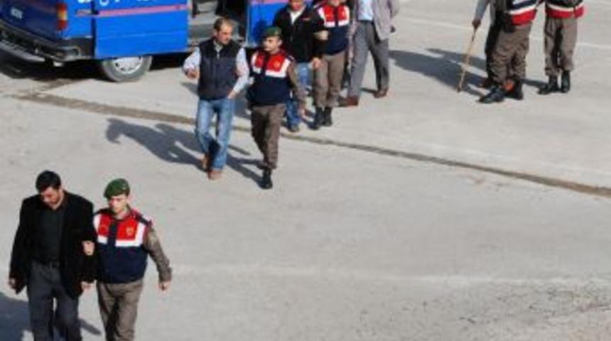 Tarihi Eserleri Jandarmaya Satmaya Kalktılar