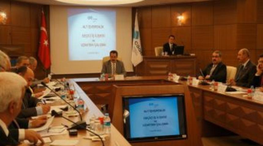 &Ccedil;elik, Siyasi Parti Ve Sendika Temsilcileriyle Taşeronluk Sistemini G&ouml;r&uuml;şt&uuml;