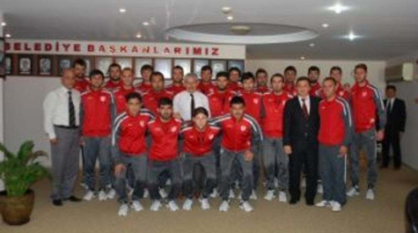 KBS&rsquo;dan  &Ccedil;etinkaya&rsquo;ya  bayram ziyareti