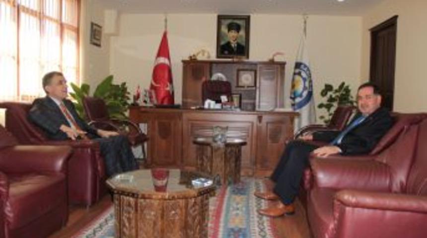 G&uuml;rkan&rsquo;dan Zenbilci&rsquo;ye ziyaret