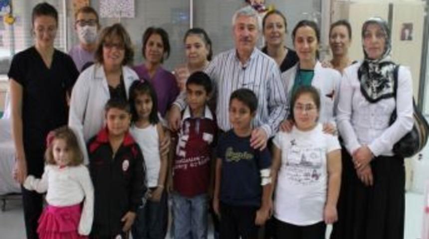 7 Yaşındaki Esad 72 Yaşındaki Şahsın B&ouml;breğiyle Hayata Tutundu