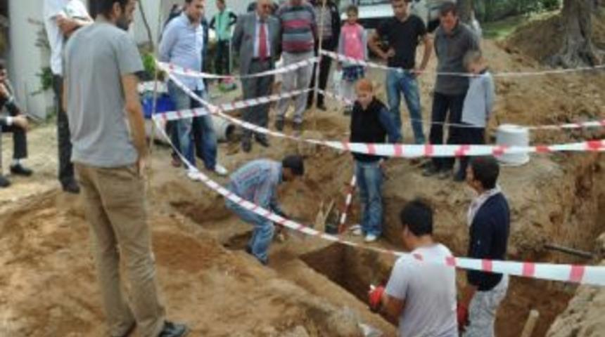 Milas&rsquo;ta Kanalizasyon &Ccedil;alışmasından 2000 Yıllık Roma Mezarı &Ccedil;ıktı