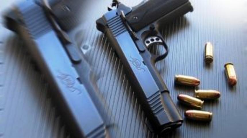 Kemalpaşa'da Ruhsatsız Silah Operasyonu