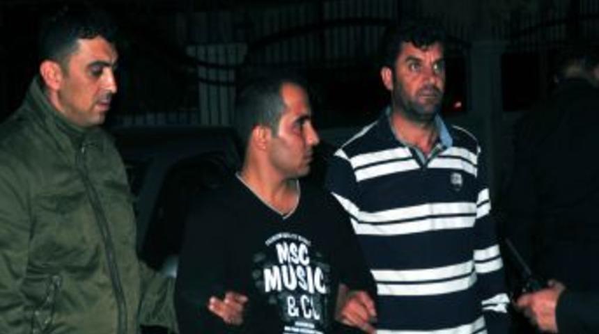 Katil Zanlısı Bankamatikten Para &Ccedil;ekince Yakalandı