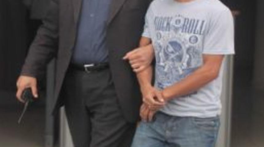 Hırsızlık Su&ccedil;una 2 Yıl 11 Ay Hapis Cezası